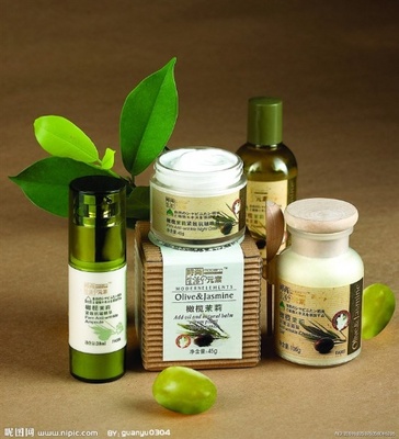 探索香港進口貿(mào)易機遇 橄欖油與護膚品貨運代理與代理貿(mào)易全解析