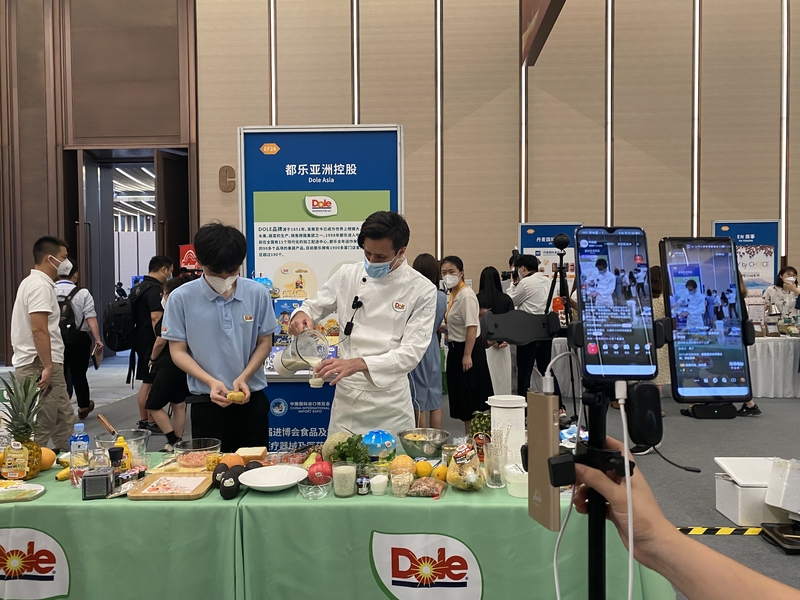 吃貨福利來襲！第五屆進博會食品首發(fā)熱浪席卷，互聯(lián)網(wǎng)銷售新趨勢全揭秘